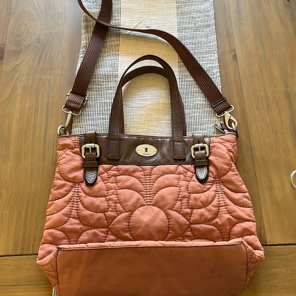 Fossil Handbags - Fossil Coral Crossbody quilter Key-per bag